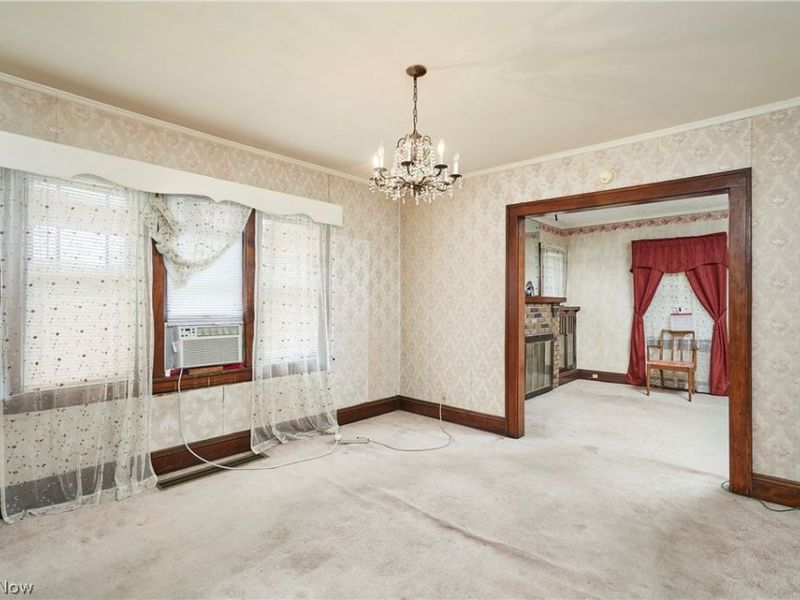 939 Lovers Lane , Akron, OH 44306 Photo 6