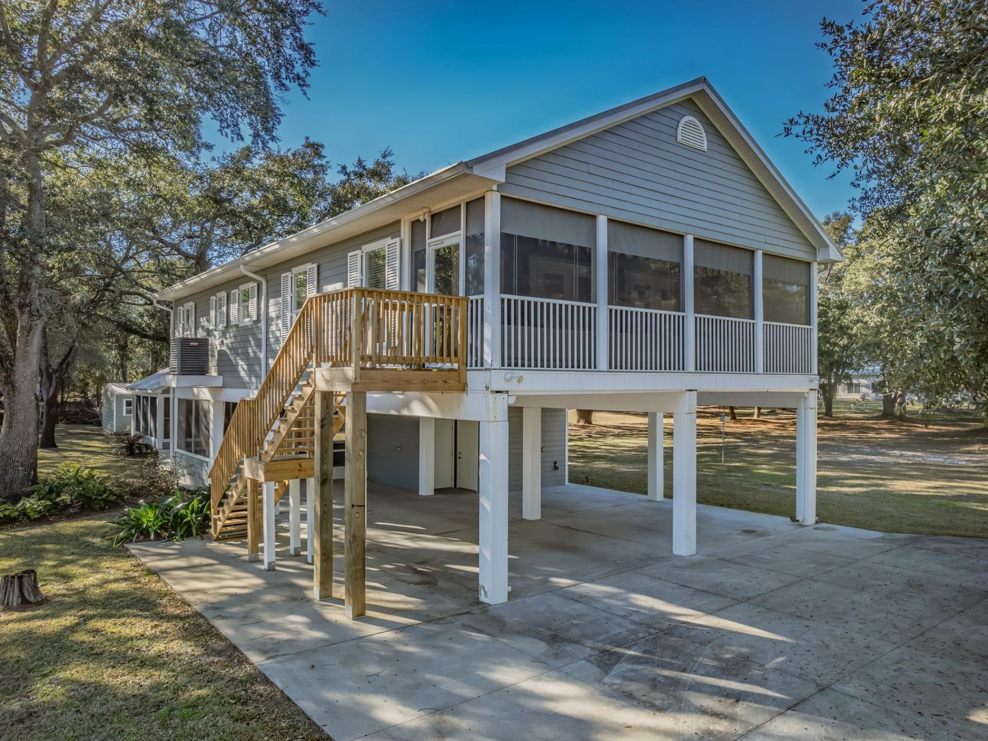 140 Craig Street , Carrabelle, FL 32322 Photo