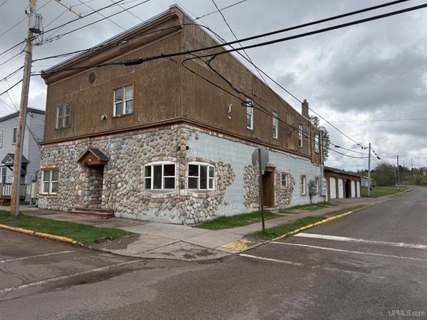 205/207 E Vaughn Street, Ironwood, MI 49993