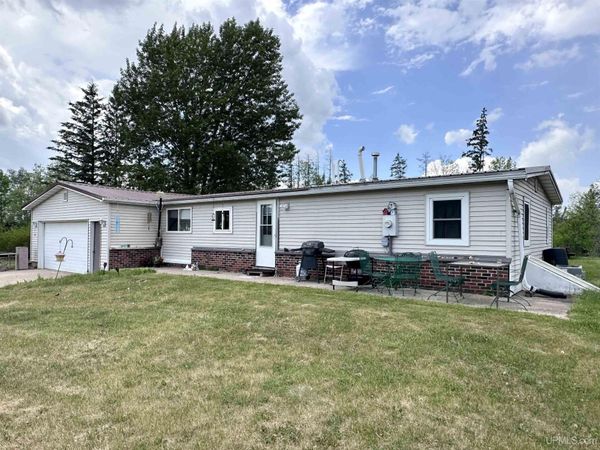 W6240 US 2 Highway, Meyer Twp, MI 49847
