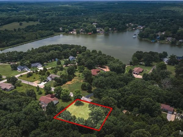 35 Country Air Drive , St Clair, MO 63077