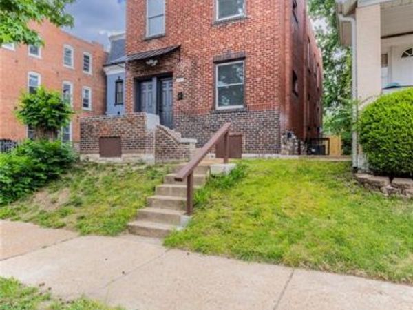 4052 Nebraska Avenue , St Louis, MO 63118