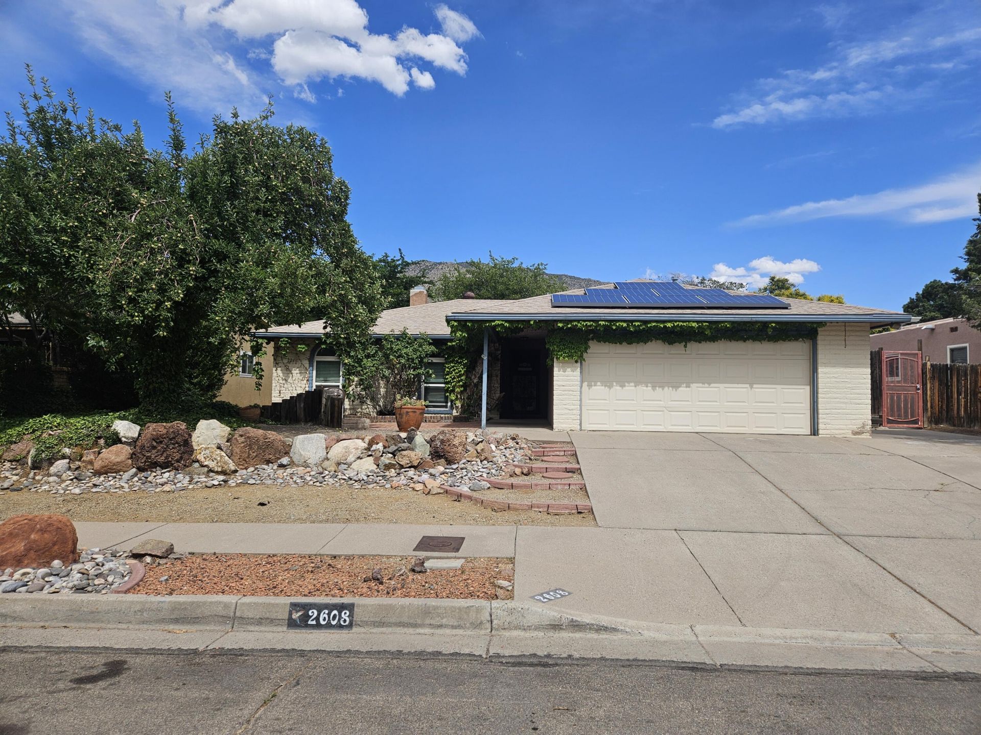 2608 Georgene Drive Ne, Albuquerque, NM 87112 Main Photo