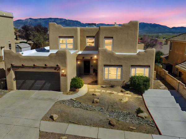 9816 Buckeye Street NW, Albuquerque, NM 87114