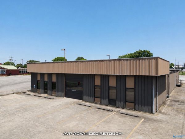 302 6th Avenue NE, Decatur, AL 35601