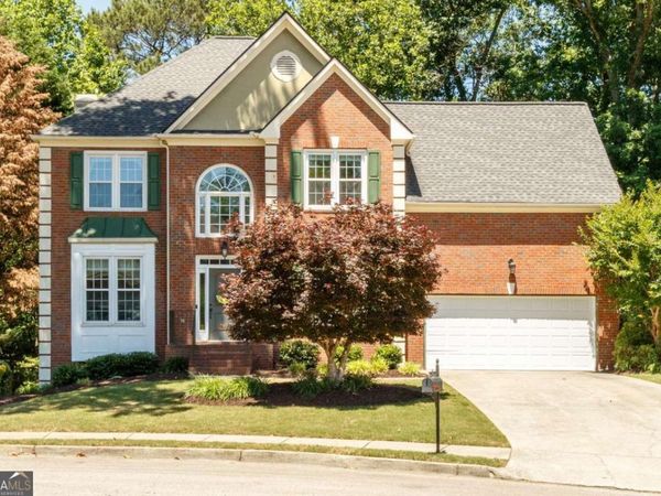 320 Hillside Manor Drive, Sugar Hill, GA 30518