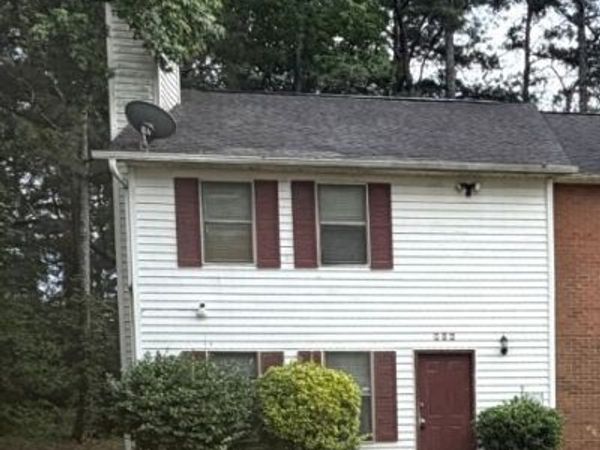 906 Silverwood Drive, Atlanta, GA 30349