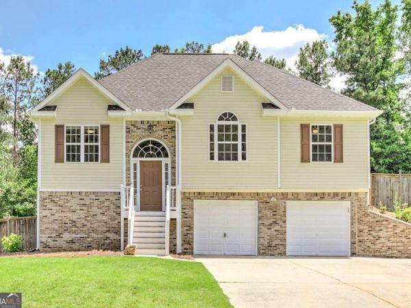 62 Roundtree Court, Dallas, GA 30132