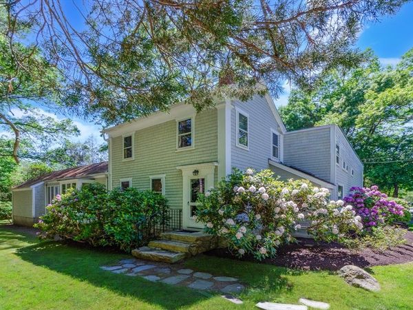 40 Allen St, Marion, MA 02738