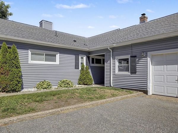 224 Greenwood Ter, Unit 224, Chicopee, MA 01022