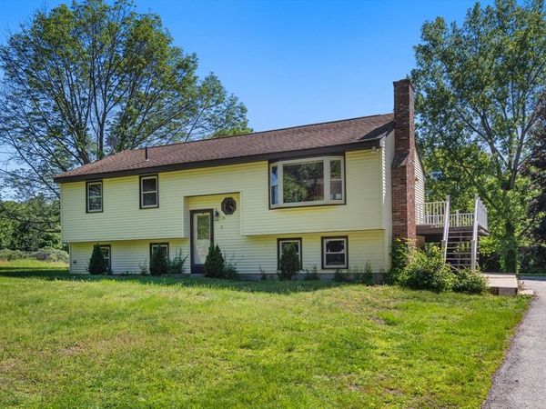 11 Ashworth Dr, Oxford, MA 01537