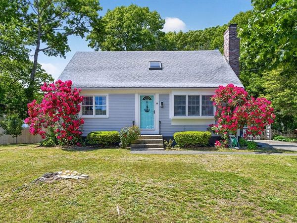 14 Heritage Circle, Falmouth, MA 02536