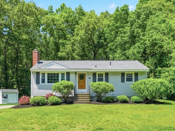 15 Newport Dr., Westford, MA 01886