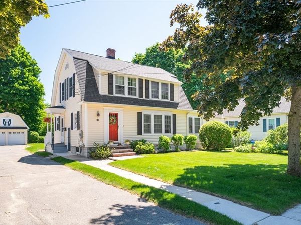 30 Hillside Ave., Amesbury, MA 01913