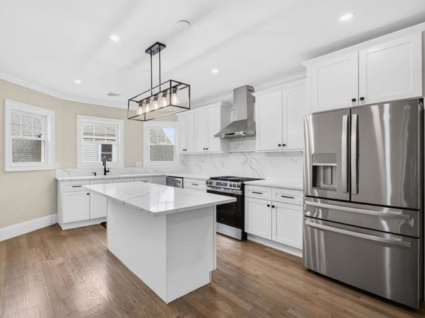 152 Washington St, Unit 3, Boston, MA 02135