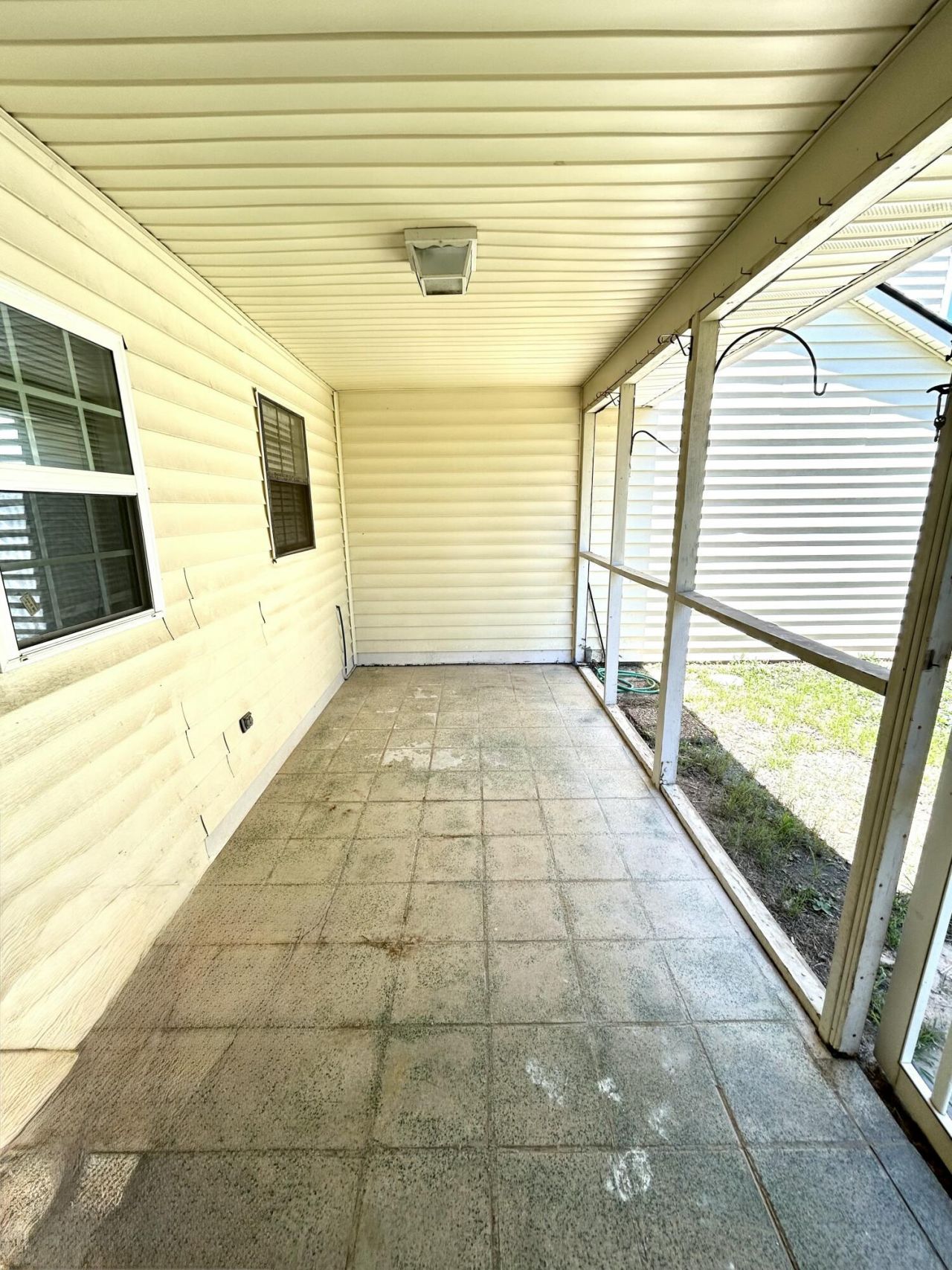 91 Indigo Lane Photo 18
