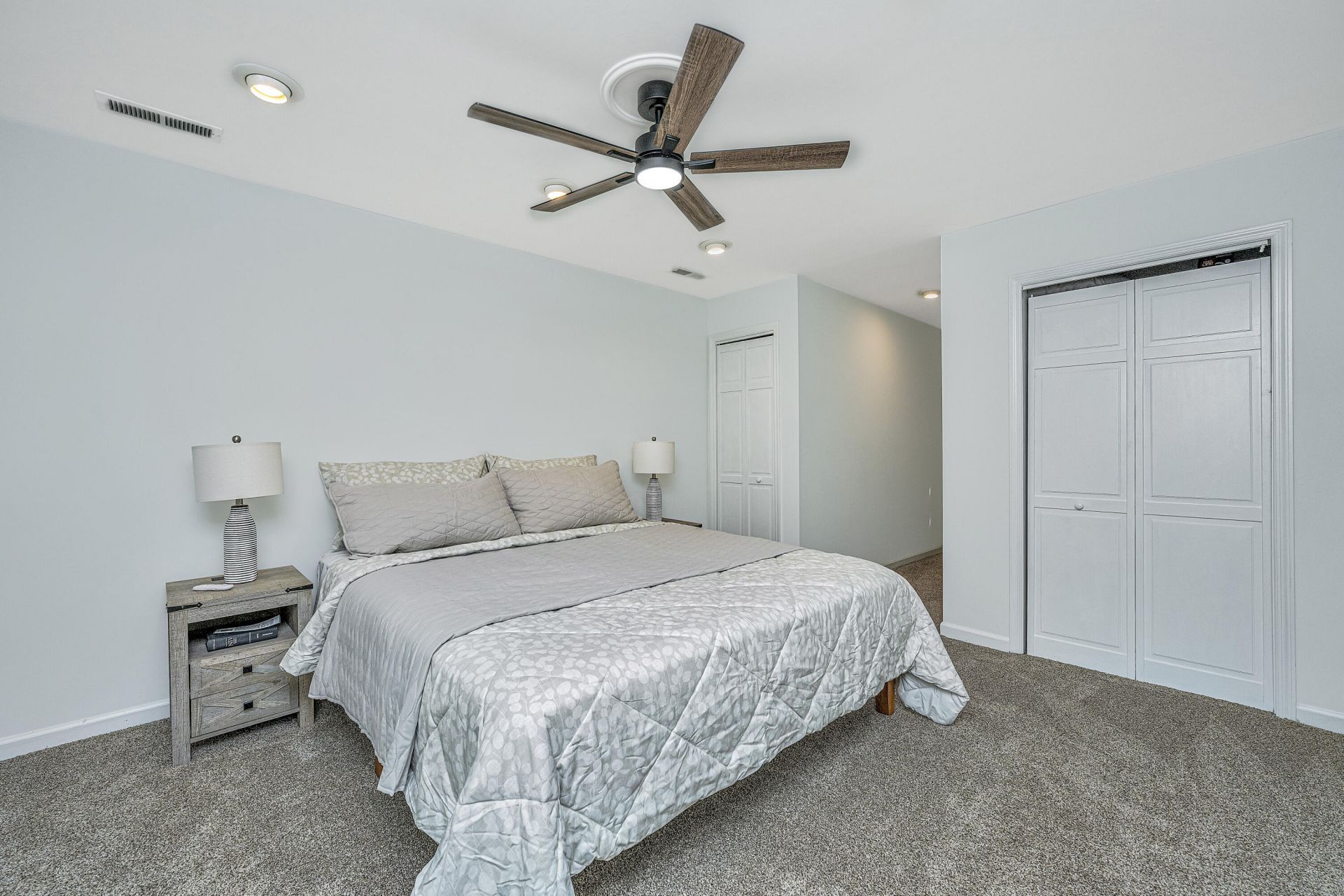 112 Foxfire Court Photo 16