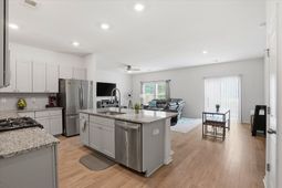 517 Spanish Wells Road photo 4