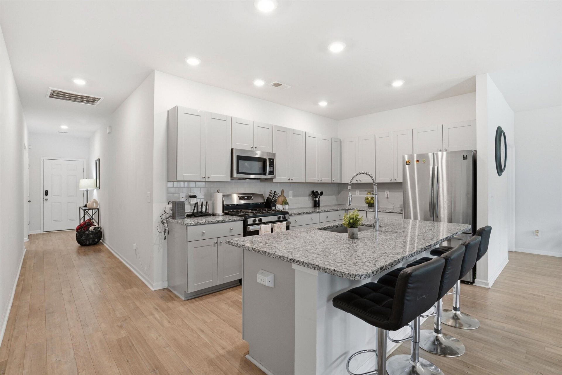 517 Spanish Wells Road Photo 7