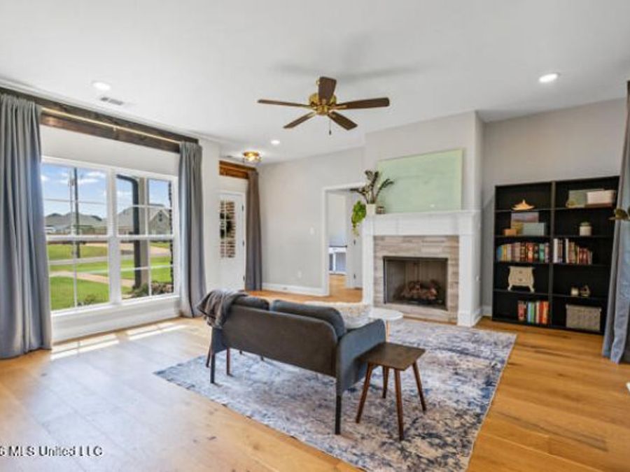 Property Image 6
