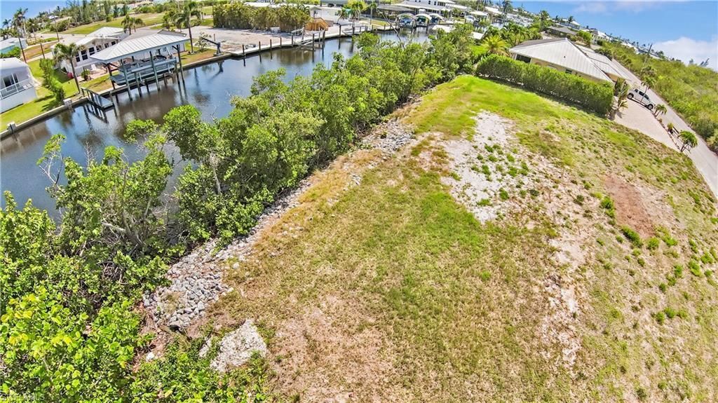 2807 Cussell Dr , Saint James City, FL 33956 Photo