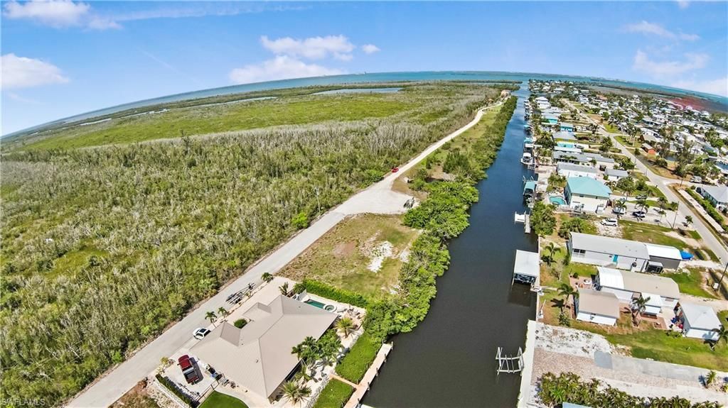 2807 Cussell Dr , Saint James City, FL 33956 Photo