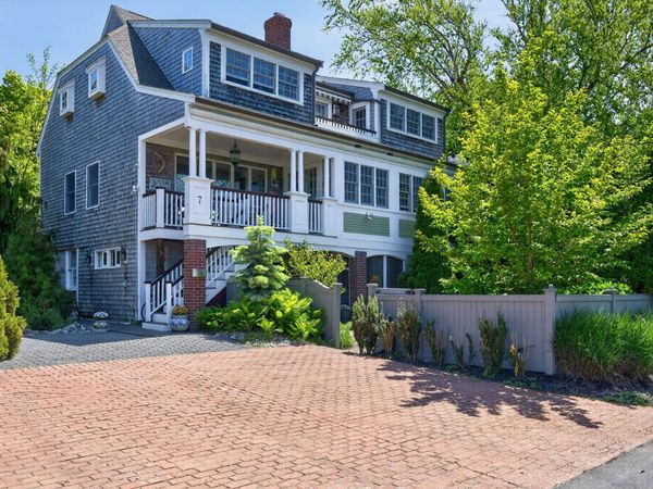 7 Miller Hill Road, Unit 1, Provincetown, MA 02657