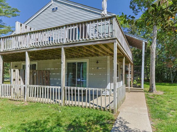 70 Cape Drive , Unit APT 8B, Mashpee, MA 02649