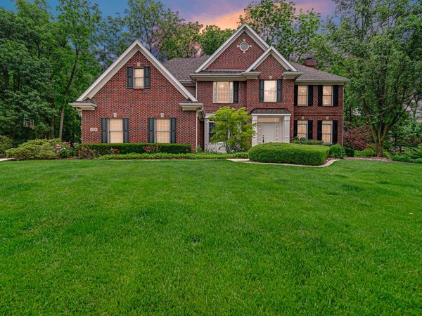 2506 Ashbourne Court, Valparaiso, IN 46385