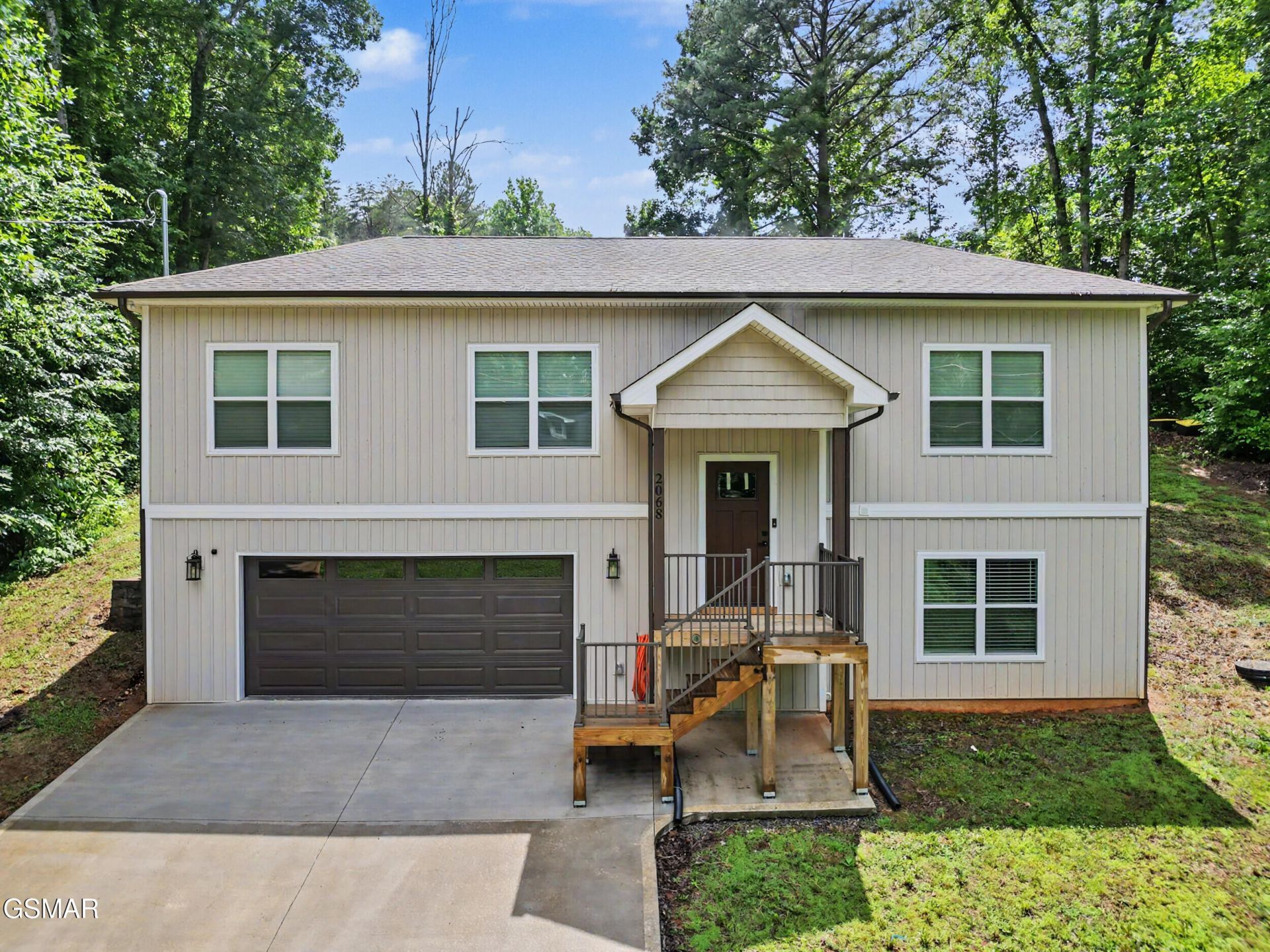 2068 Highpoint Lane, Sevierville, TN 37876 Main Photo