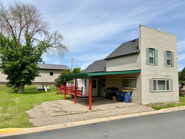 37517 Goodhue Avenue, Dennison, MN 55018