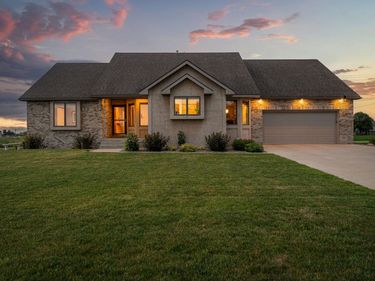 2908 5th Avenue SW, Austin, MN 55912