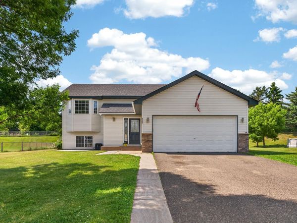 527 Jewell Street, Mora, MN 55051