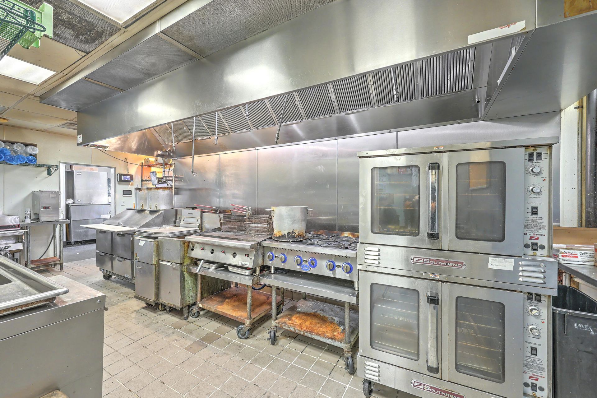 1011 King Street  Photo 17