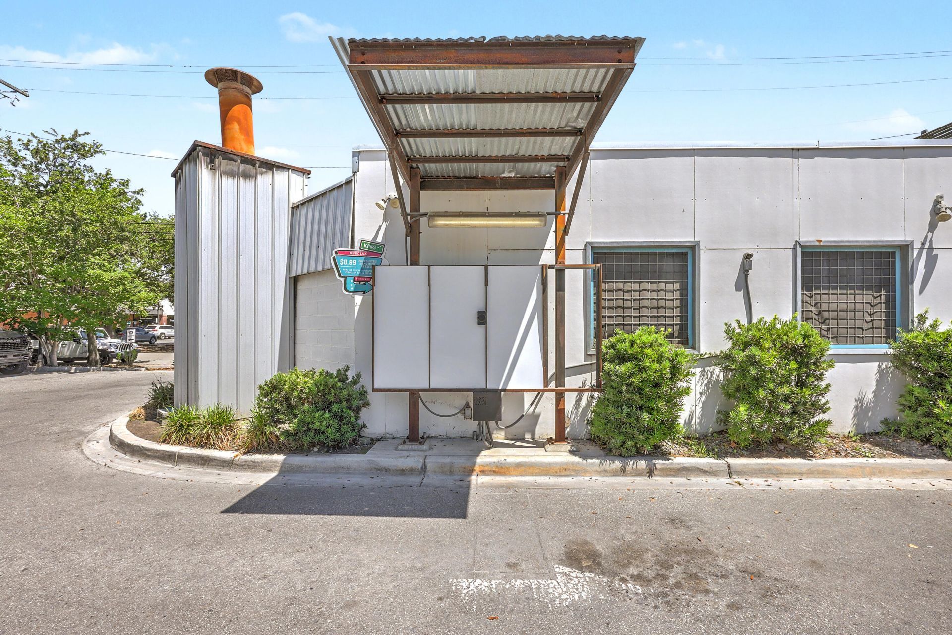 1011 King Street  Photo 23