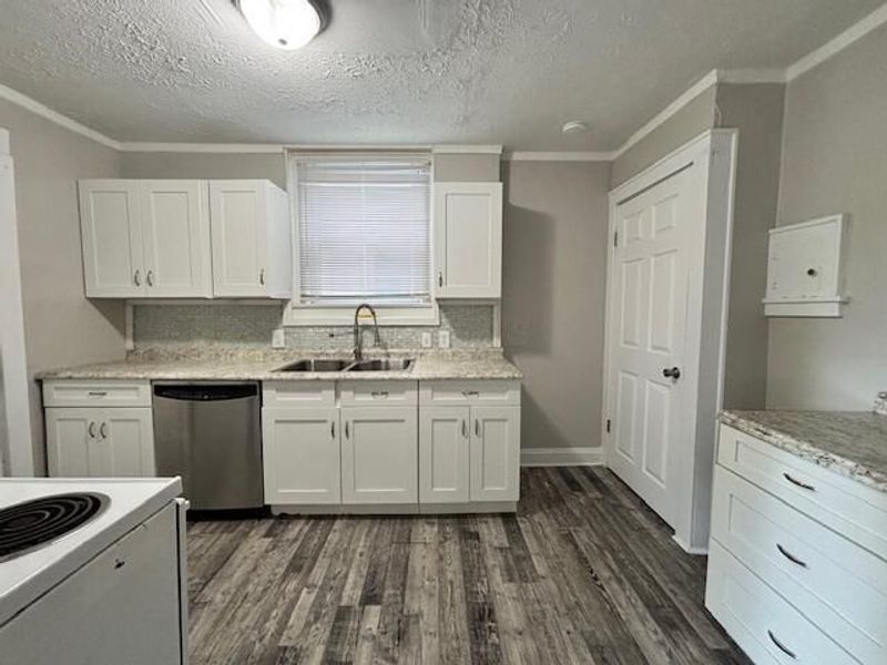 427 S Ogden Avenue , Unit 427, Columbus, OH 43204 Photo 6