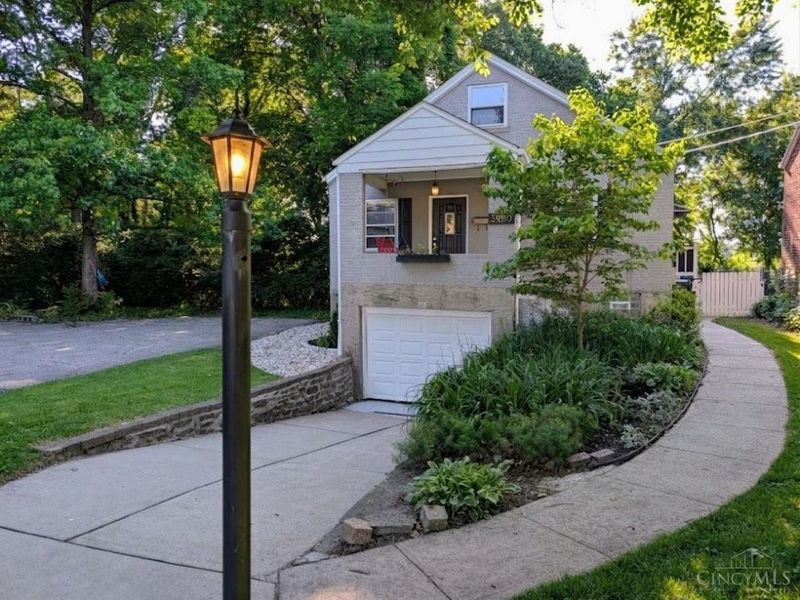 3880 Marburg Avenue, Cincinnati, OH 45209 Photo 2