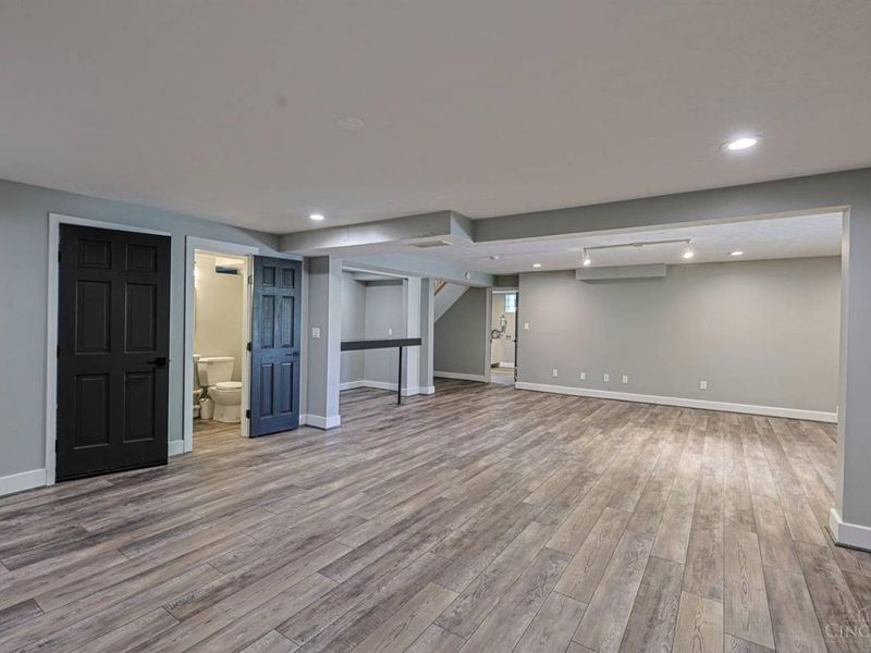 2928 Struble Road, Cincinnati, OH 45251 Photo 28
