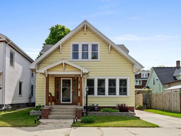 1811 N 2nd STREET, Sheboygan, WI 53081