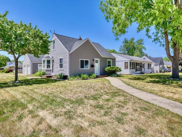 420 Scott AVENUE, Waukesha, WI 53186