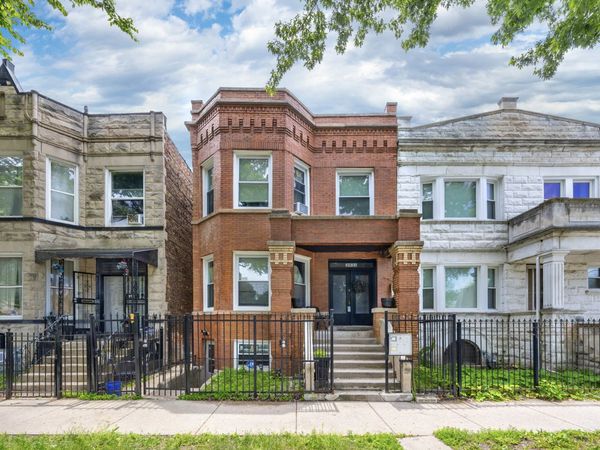 3933 W Grenshaw Street, Chicago, IL 60624
