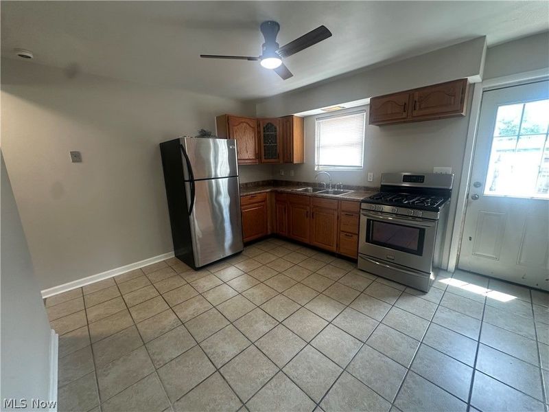 5981 Glenway Drive , Brook Park, OH 44142 Photo 2