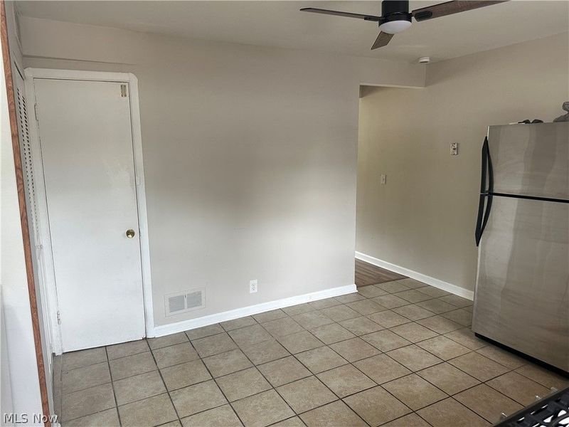 5981 Glenway Drive , Brook Park, OH 44142 Photo 5