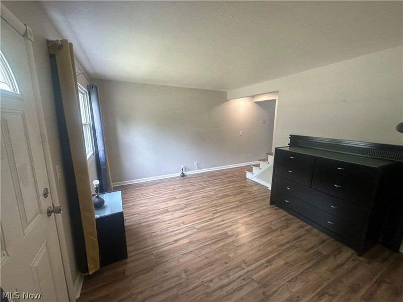 5981 Glenway Drive , Brook Park, OH 44142 Photo 8