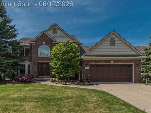20491 Windemere Drive, Macomb Twp, MI 48044
