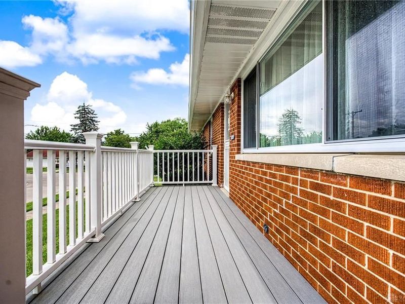 5607 Greencrest Drive, Dayton, OH 45432 Photo 6