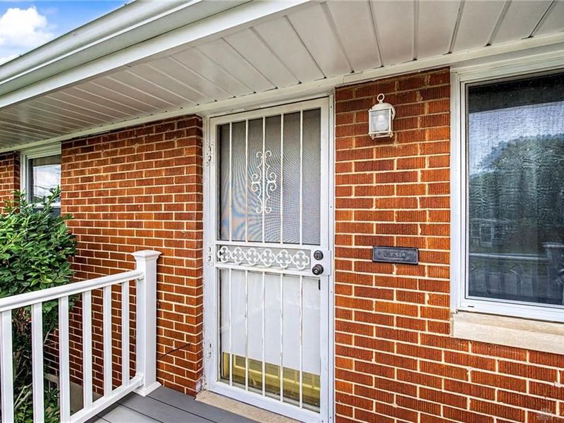 5607 Greencrest Drive, Dayton, OH 45432 Photo 7