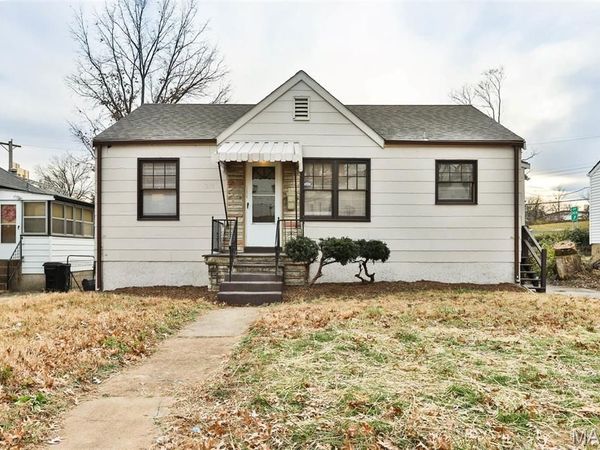 7616 Stanwood Drive , St Louis, MO 63121