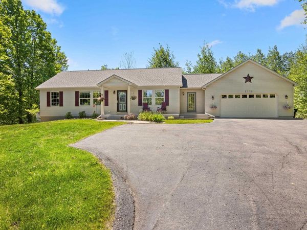 2732 Hammond Highlands Drive, Traverse City, MI 49686