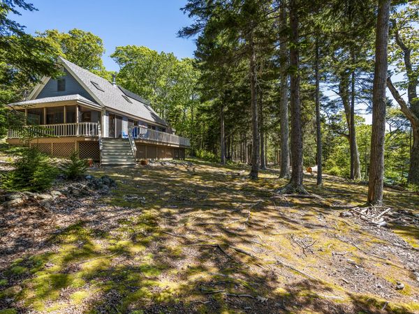 39 Birch Island S Street , Harpswell, ME 04079